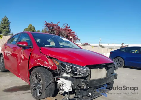 2023 Kia Forte Lxs z USA, uszkodzony, nr VIN 3KPF24AD6PE525188